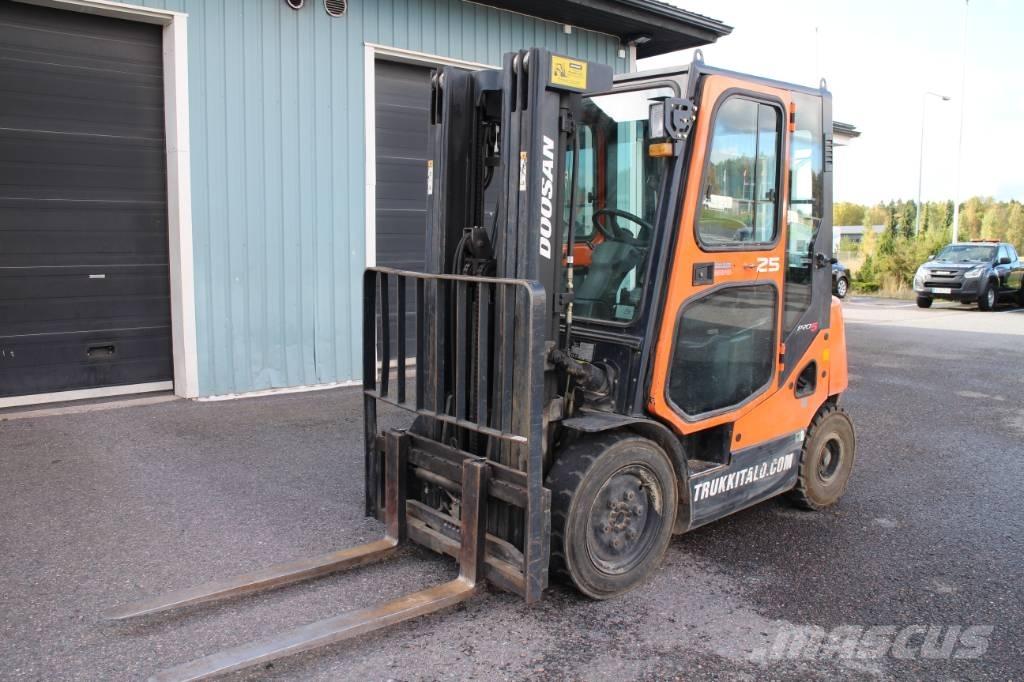 Doosan D 25 S Carrelli elevatori diesel