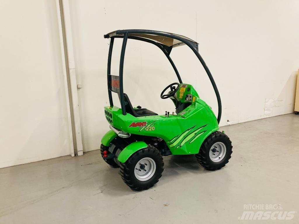Avant 220 Mini pale