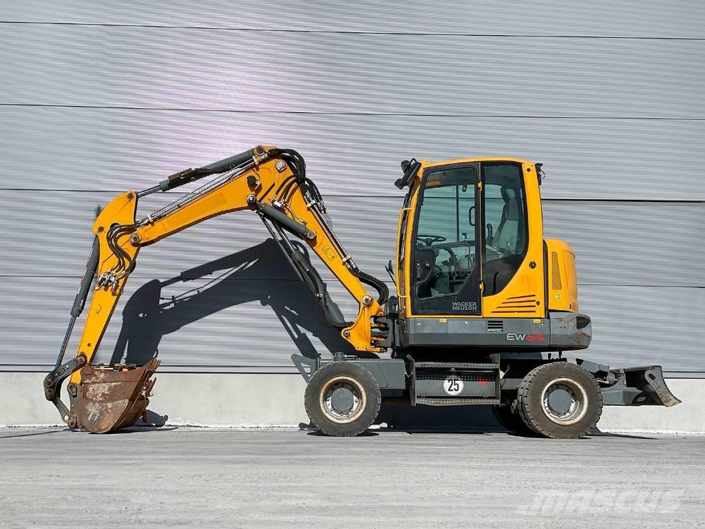Wacker Neuson EW 65 Escavatori gommati