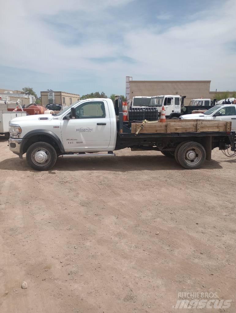 RAM 5500 Camion con sponde ribaltabili