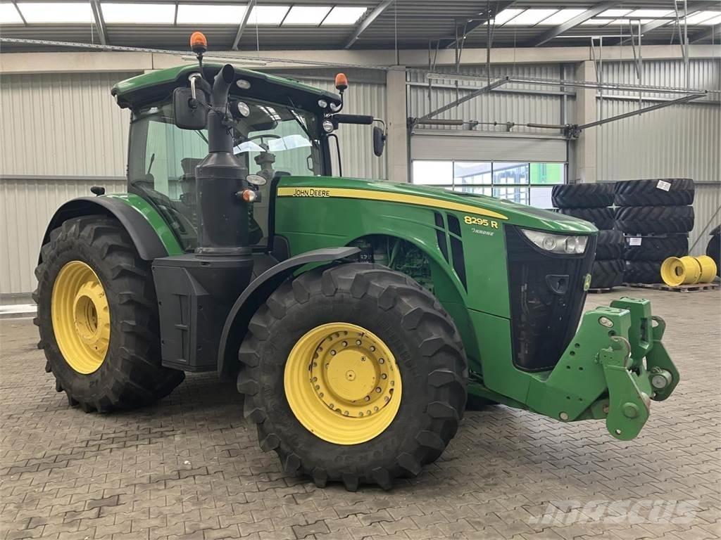 John Deere 8295R Trattori