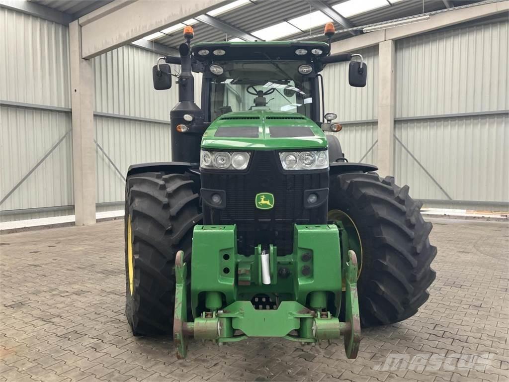John Deere 8295R Trattori