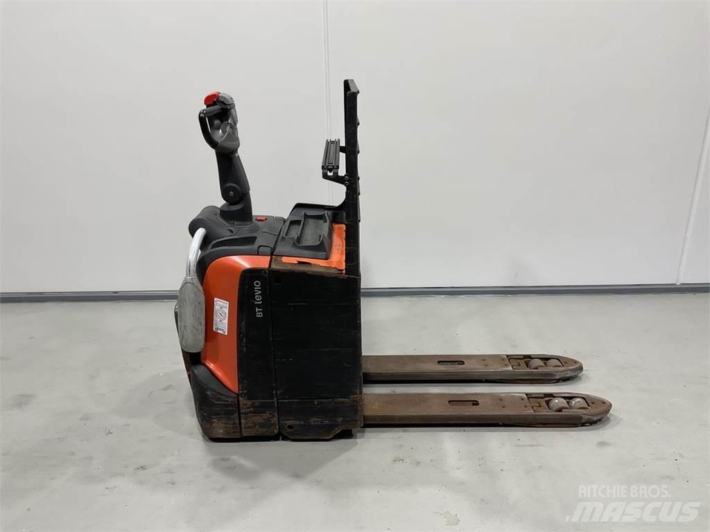 BT LPE200 Carrelli elevatori bassi a piattaforma