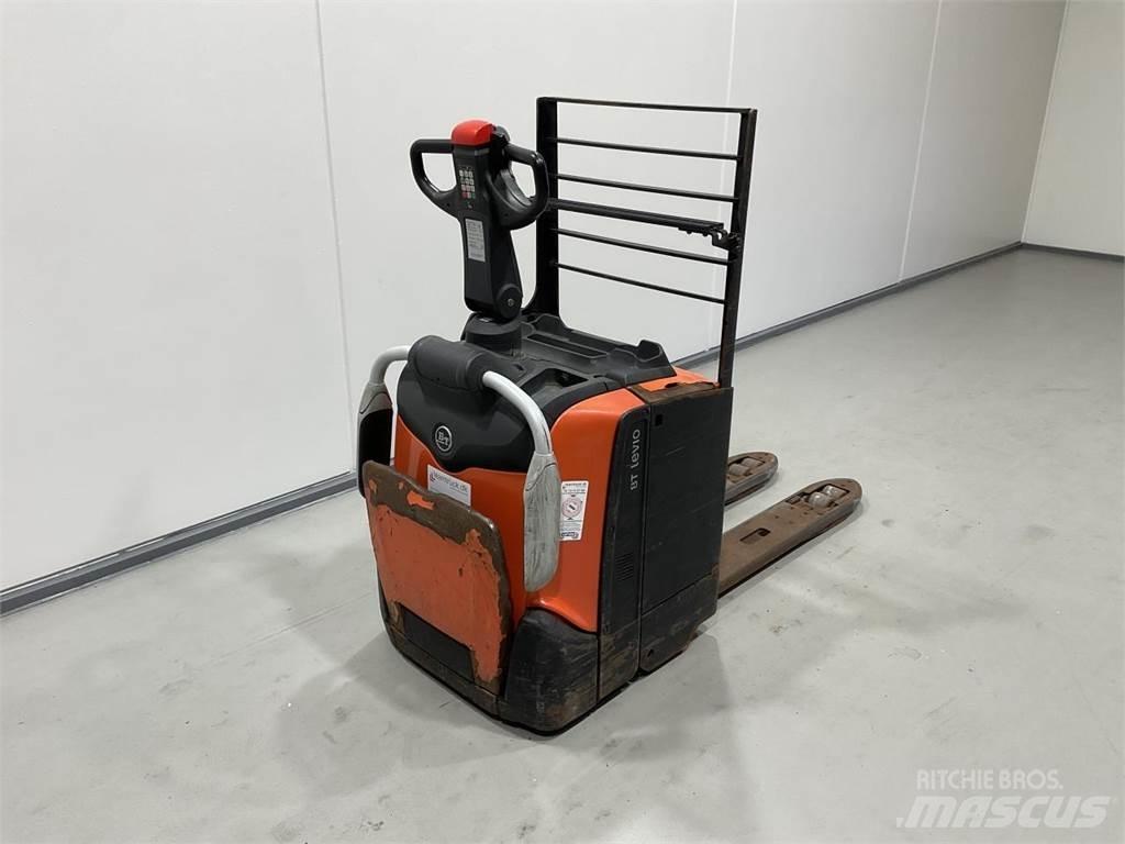 BT LPE200 Carrelli elevatori bassi a piattaforma
