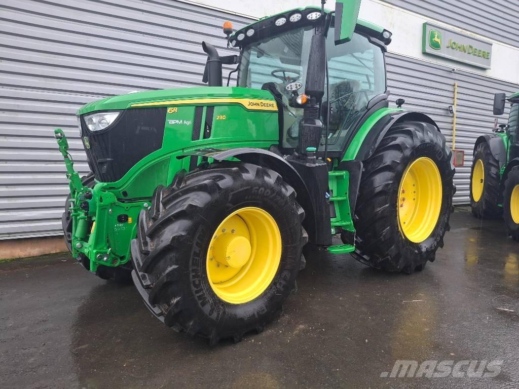 John Deere 6R230 Trattori