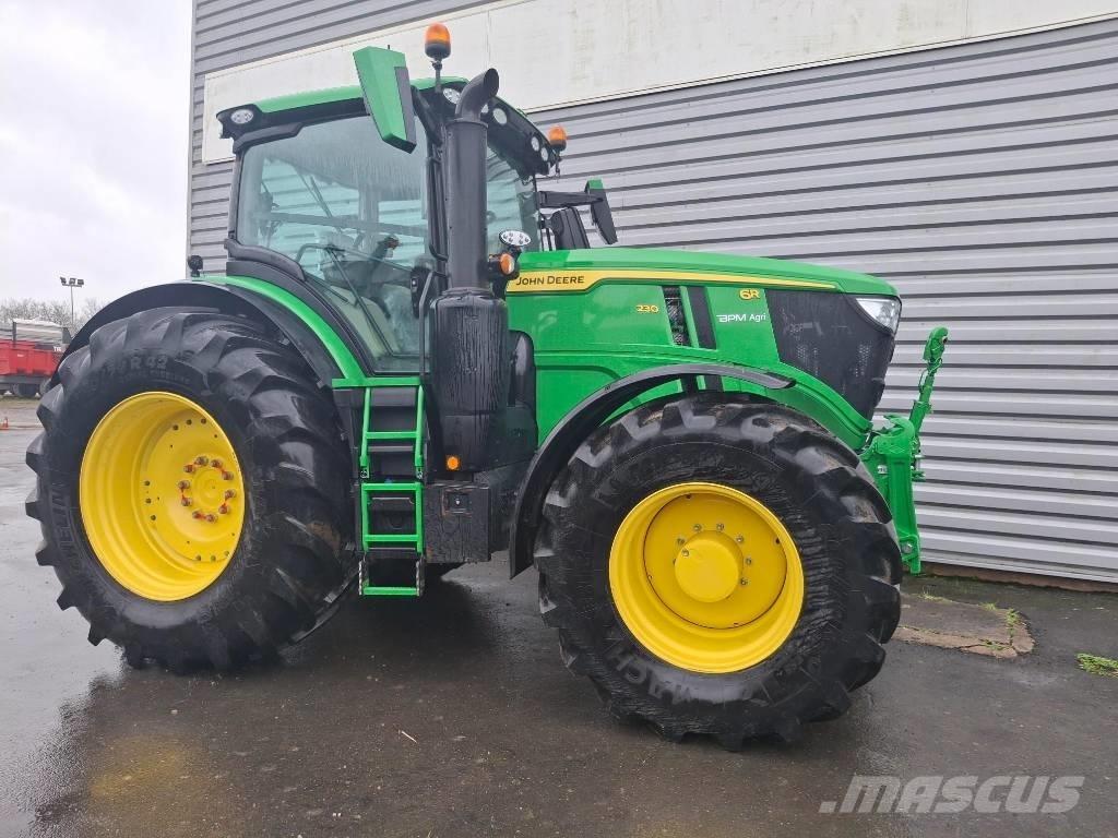 John Deere 6R230 Trattori
