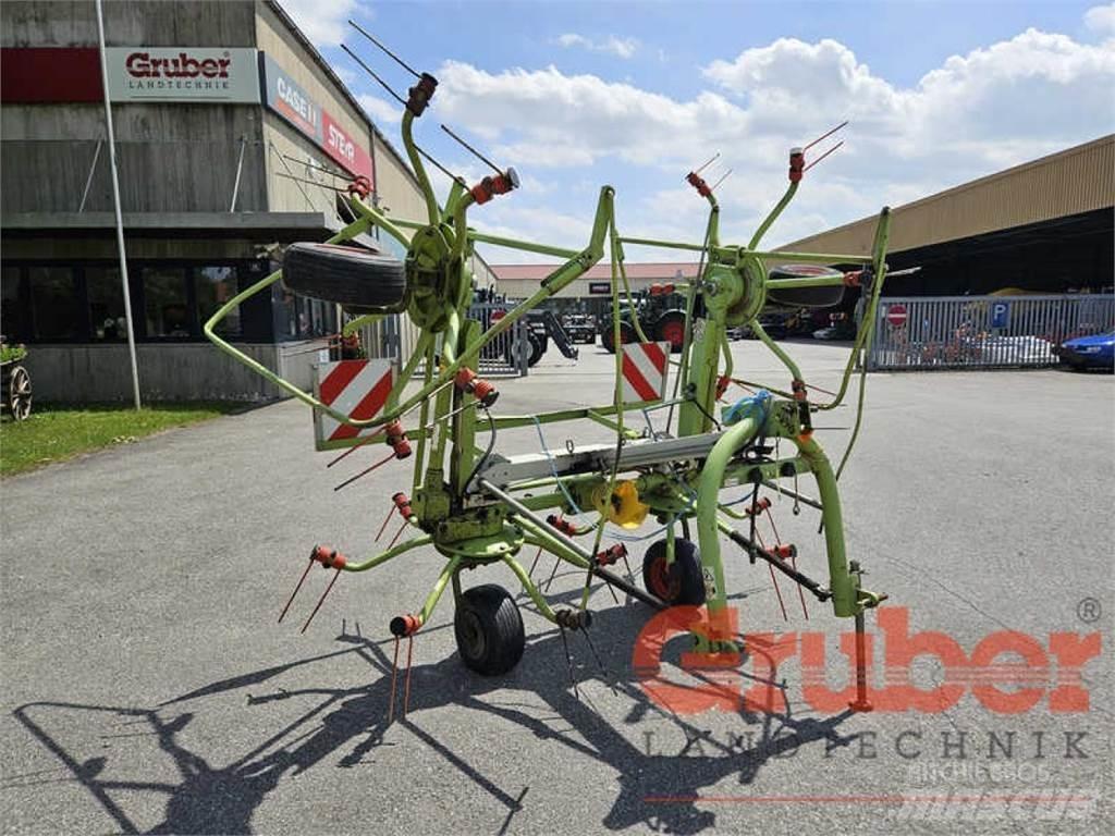 CLAAS Volto 550 HR Ranghinatori