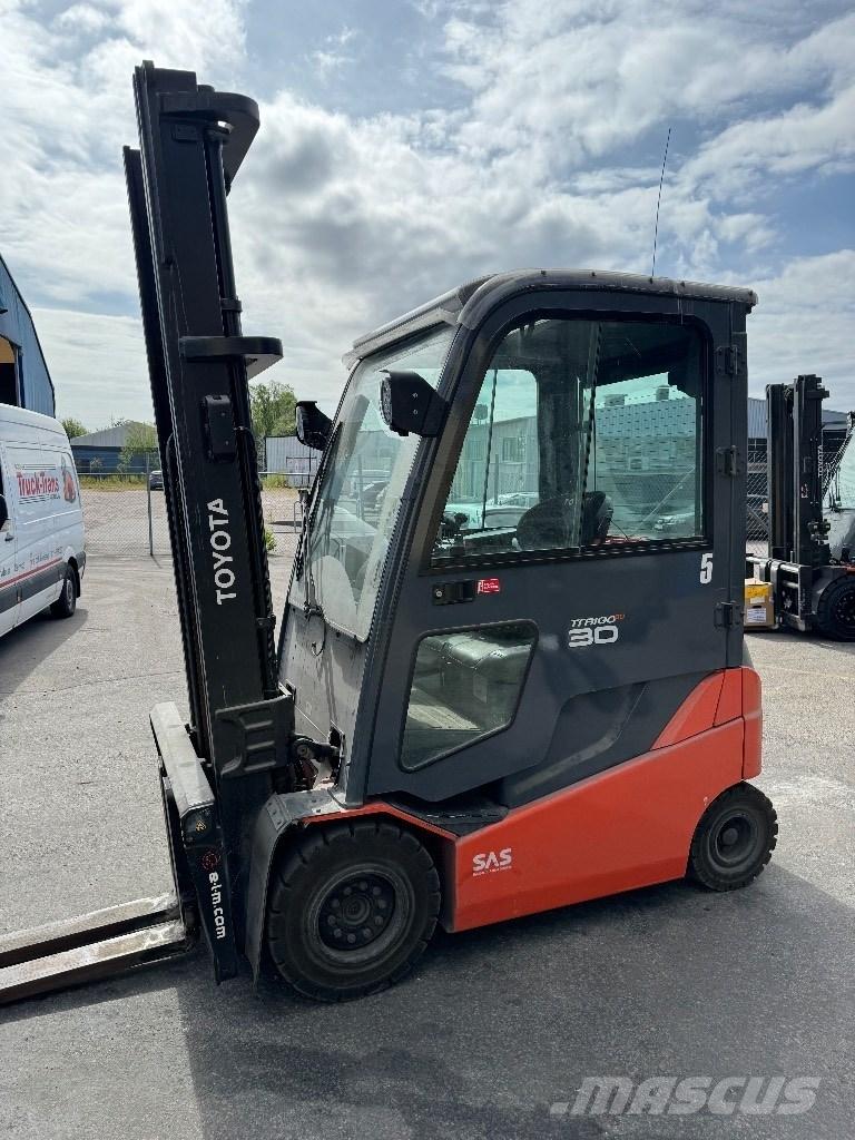Toyota 8FBMKT30 Carrelli elevatori elettrici