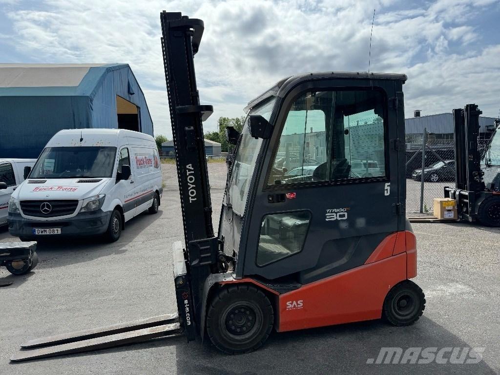 Toyota 8FBMKT30 Carrelli elevatori elettrici