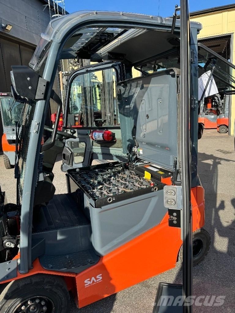 Toyota 8FBMKT30 Carrelli elevatori elettrici