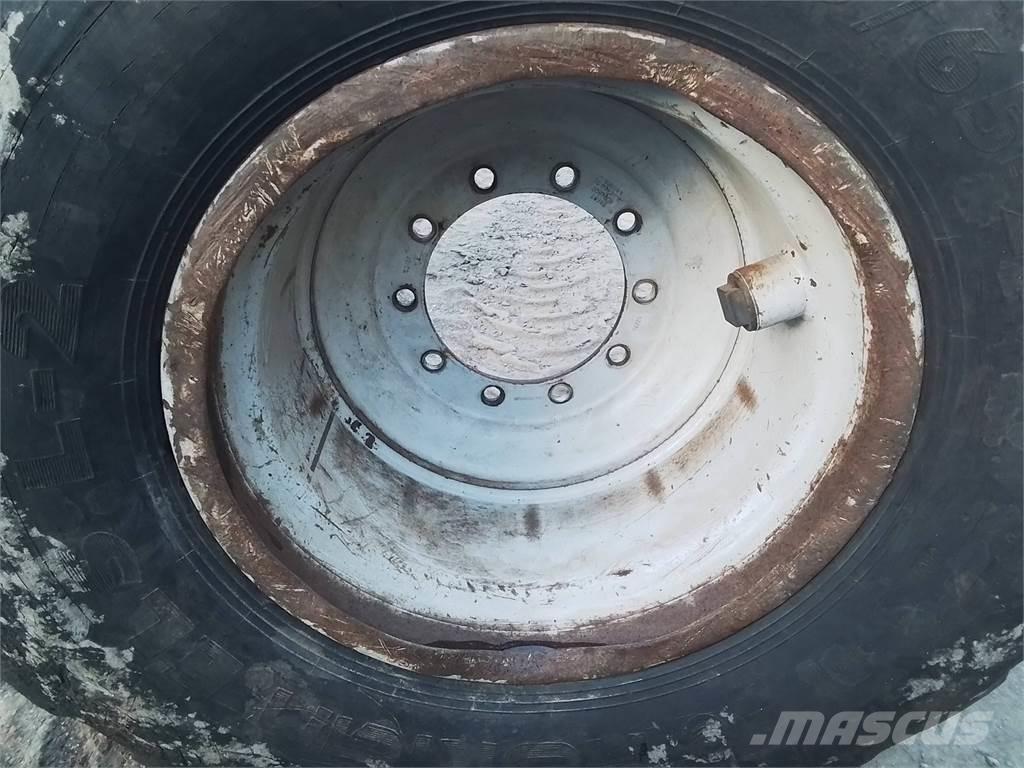Valmet 890 20x26,5 Pneumatici, ruote e cerchioni