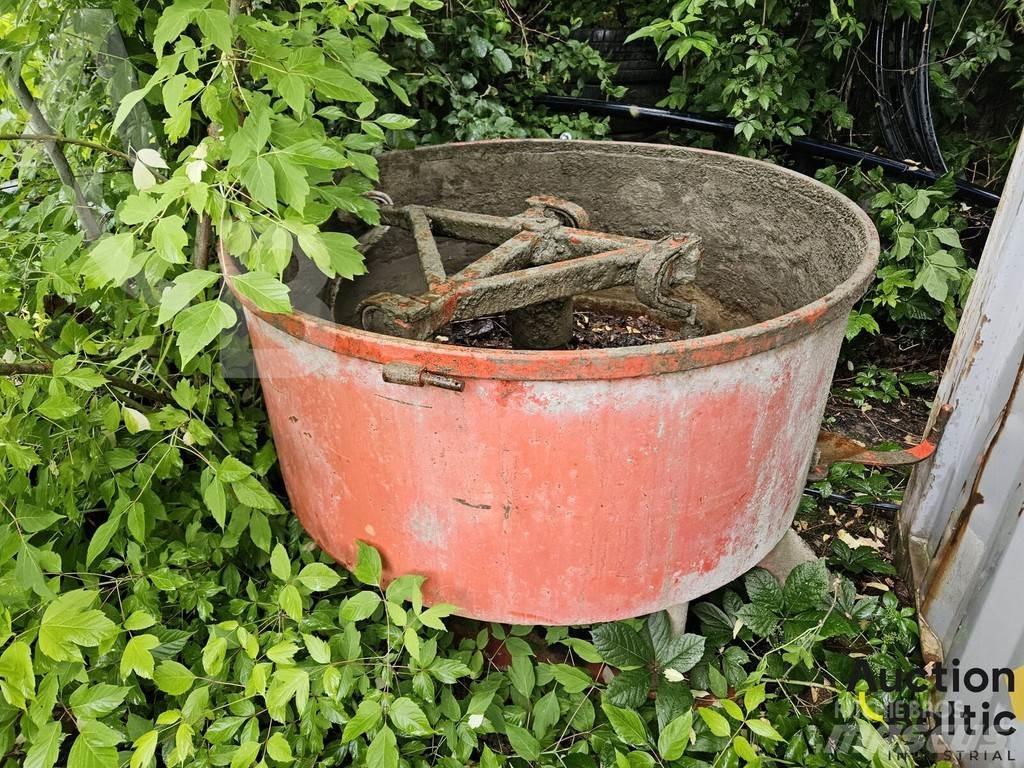  Concrete mixer Pavimentatori Calcestruzzo