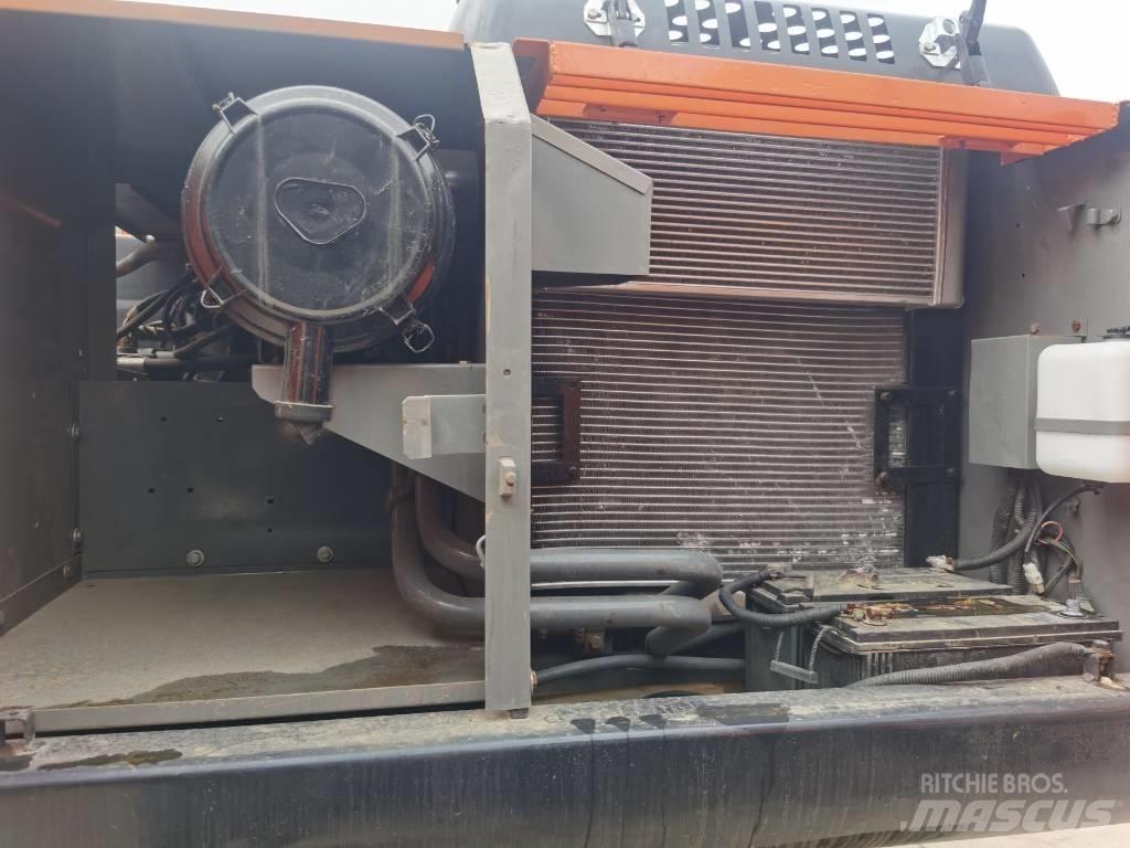 Hitachi ZX 200 Escavatori cingolati