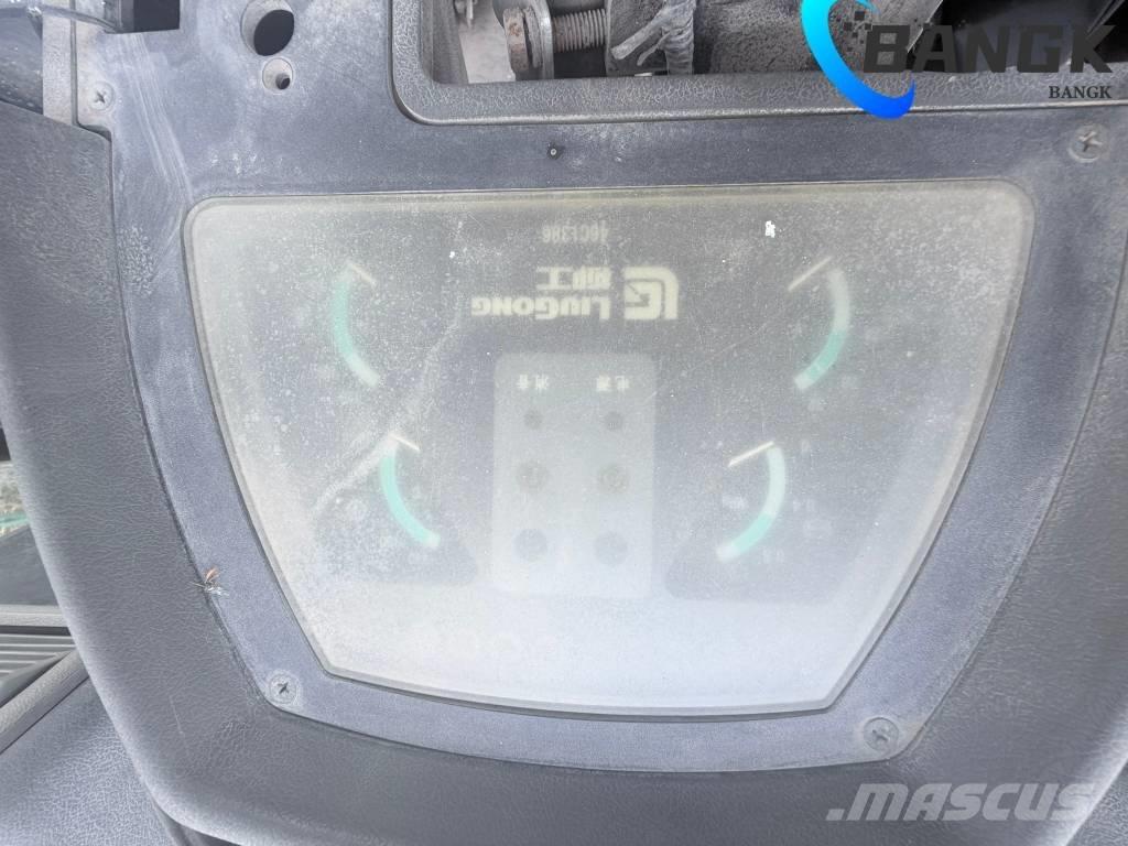 LiuGong 855 H Pale gommate