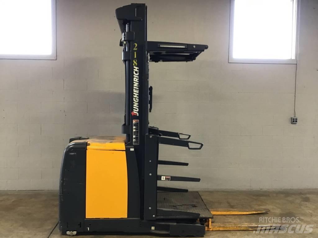 Jungheinrich EKS208 Commissionatore medio livello