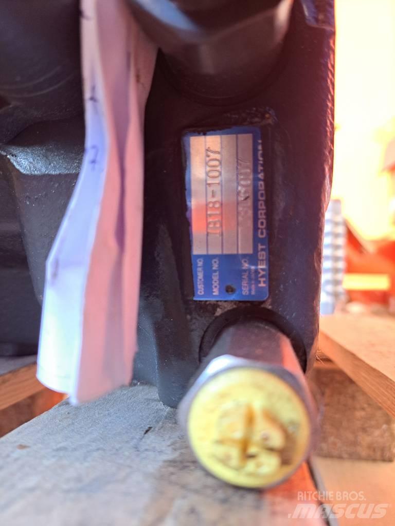 JCB 8080 Componenti idrauliche