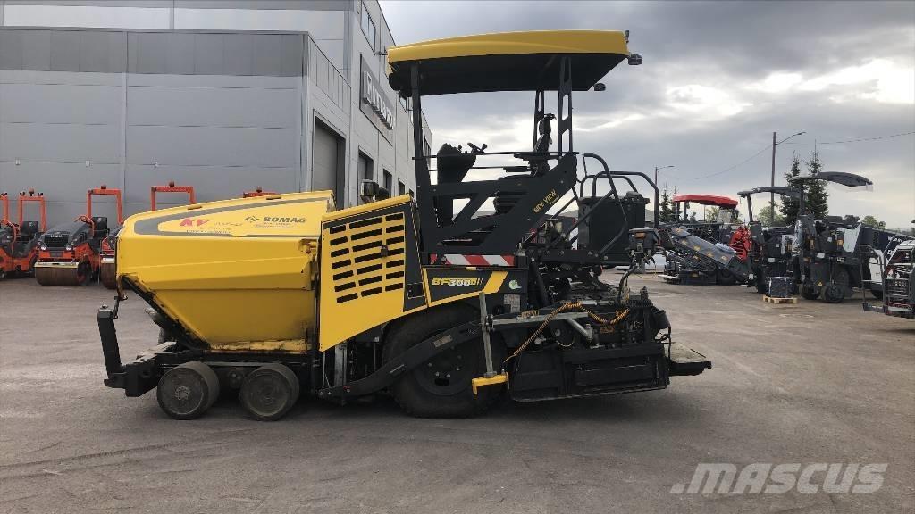 Bomag BF 300 P-2 Finitrici