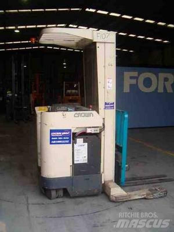 Crown 35RRTT210 Carrello retrattile