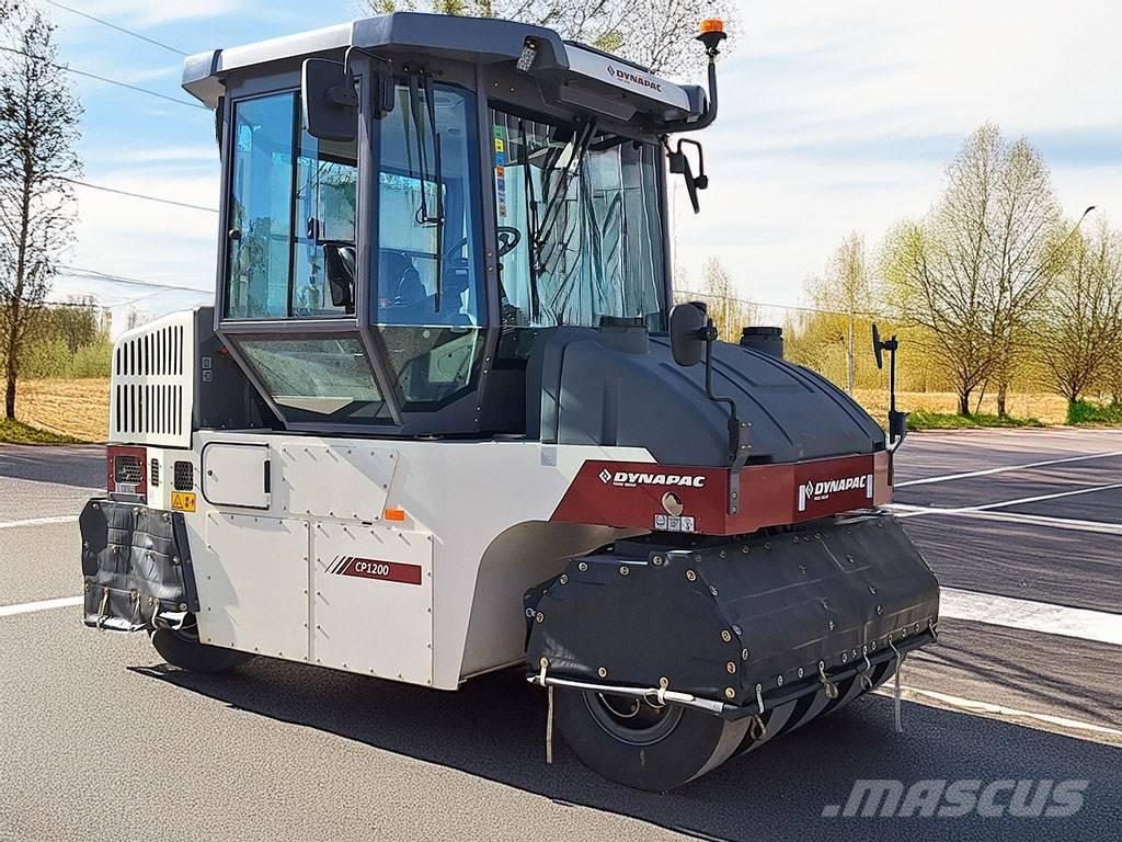 Dynapac CP 1200 W Rulli gommati