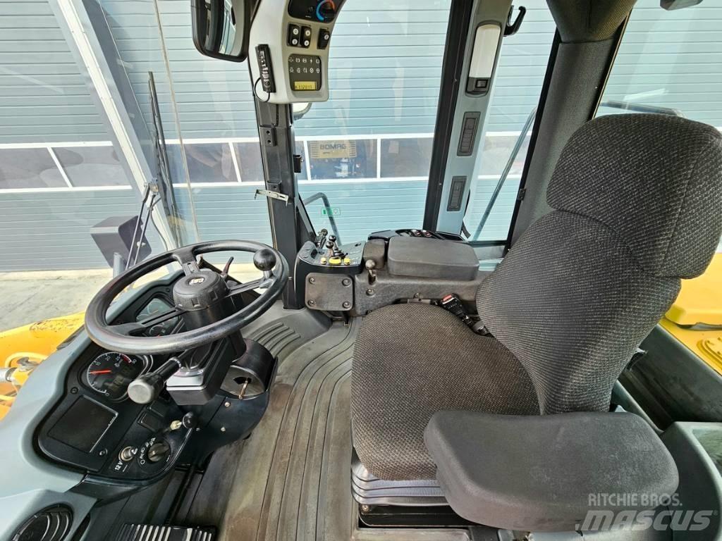 CAT 962 H Pale gommate