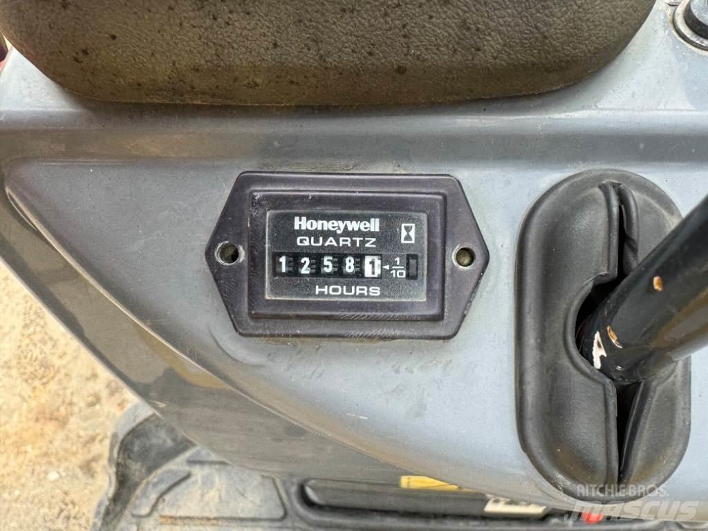 Yanmar SV08 (1C088) Miniescavatori