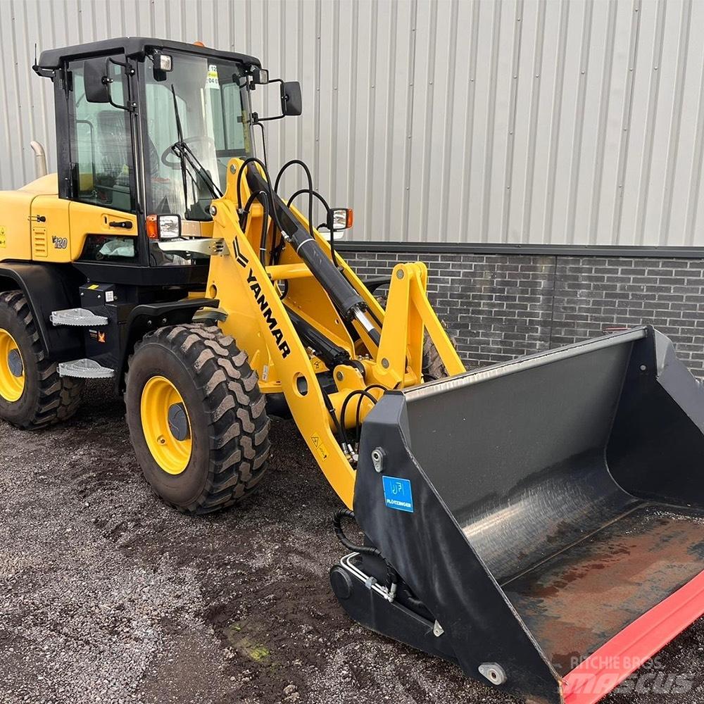Yanmar V 120 Escavatori gommati