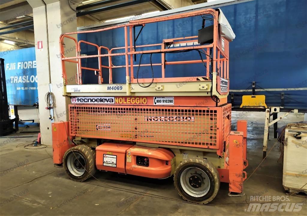 JLG M 4069 Piattaforme a pantografo