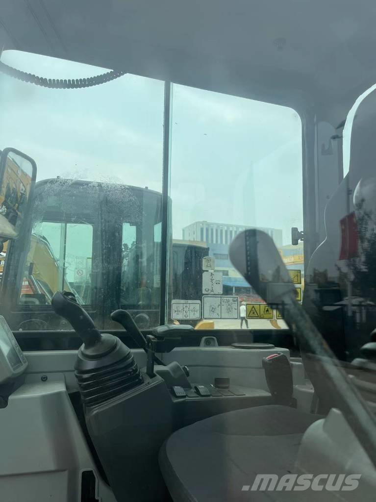 CAT 303.5 E CR Miniescavatori