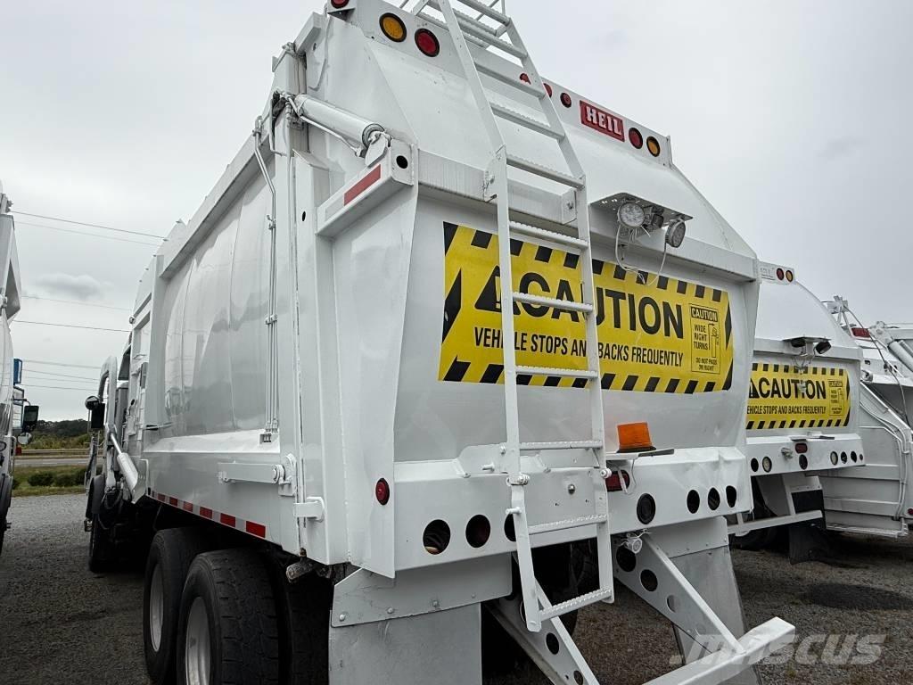 Mack MRU 613 Camion dei rifiuti