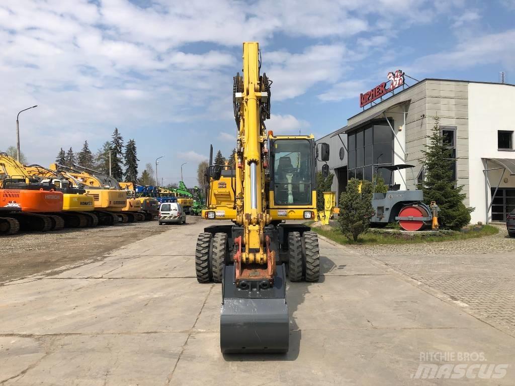 Komatsu PW160-8 Escavatori gommati