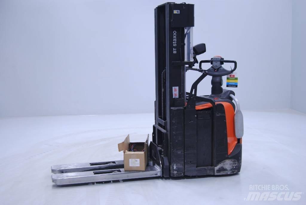 Toyota SPE200L Transpallet uomo a terra