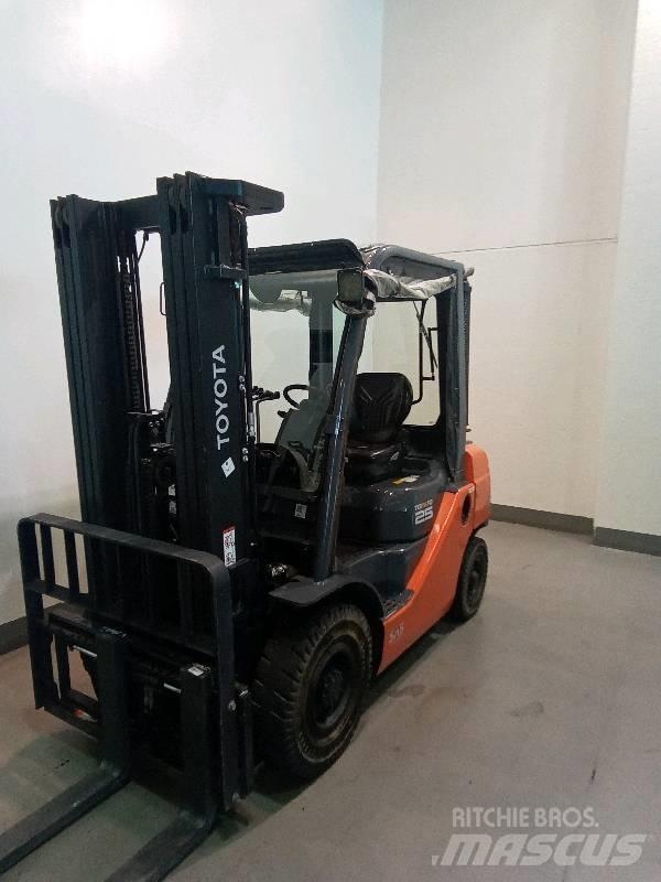 Toyota 8 FDF 25 Carrelli elevatori diesel
