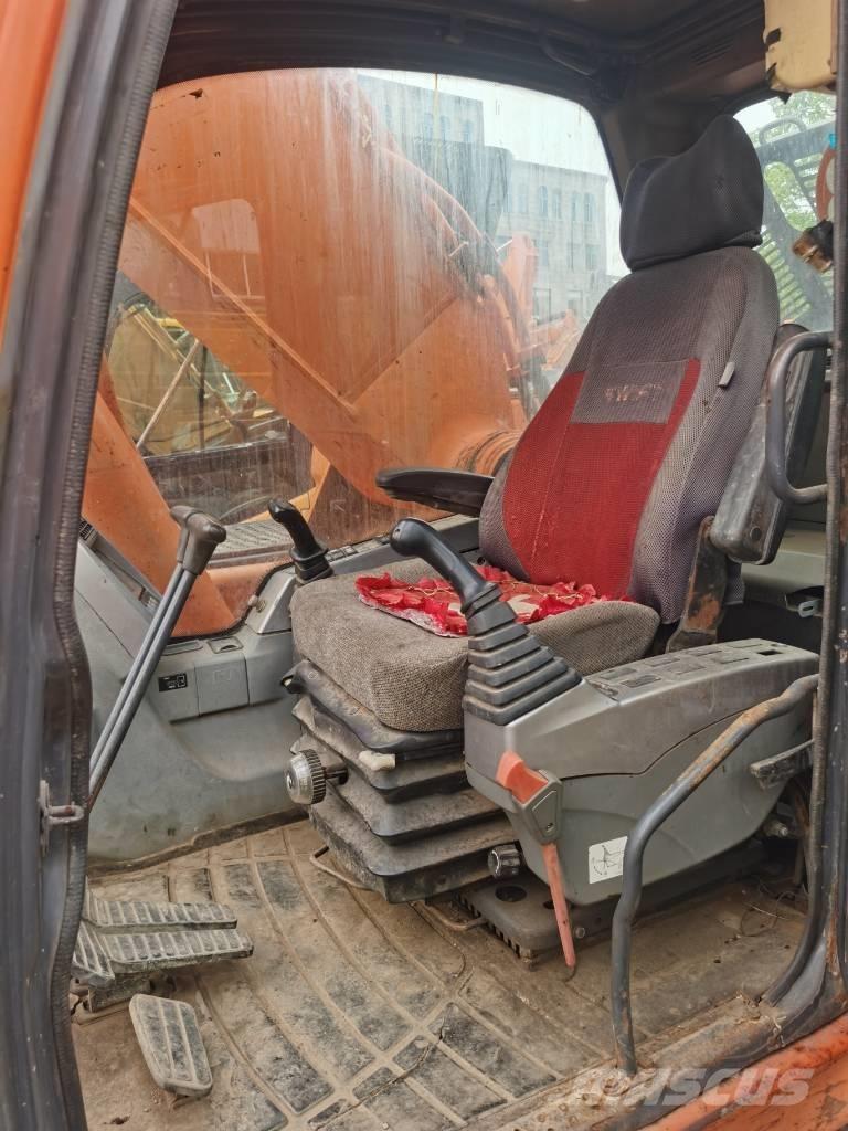 Doosan DX300LC-9C Escavatori cingolati