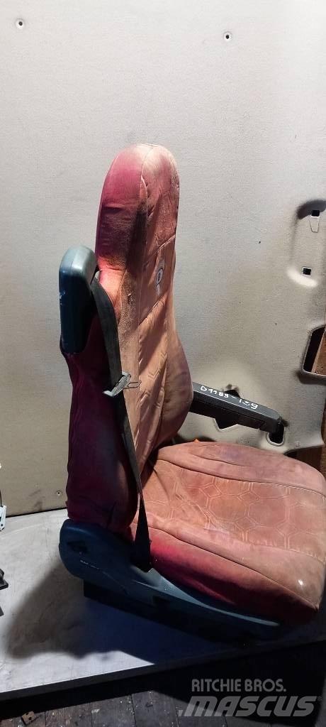DAF XF95.    1327470 Cabine e interni