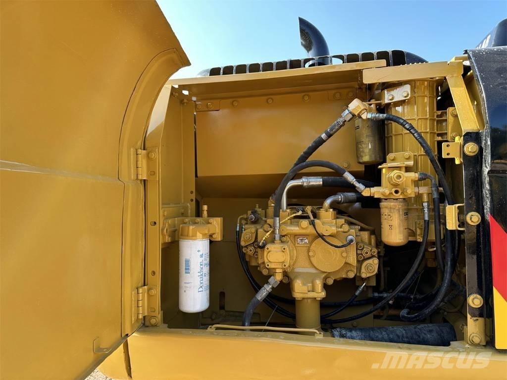 CAT 320 D Escavatori cingolati