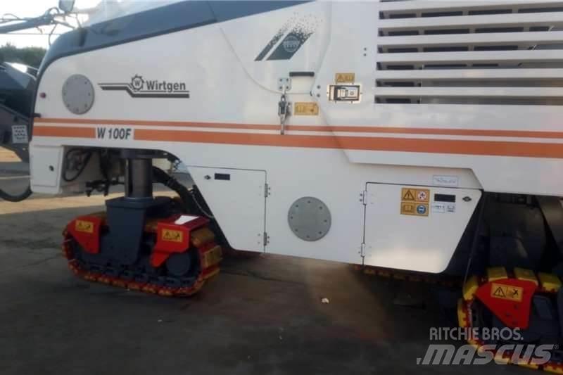 Wirtgen W100F Camion altro