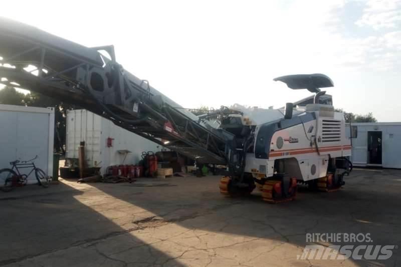 Wirtgen W100F Camion altro
