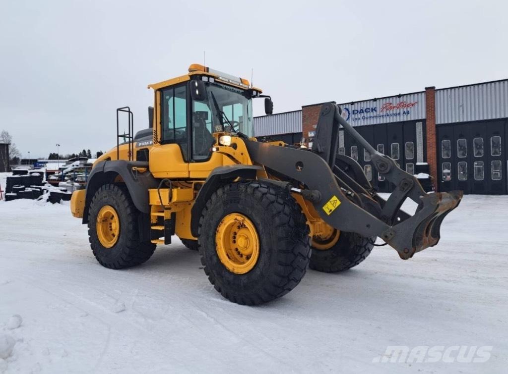 Volvo L 110 Pale gommate
