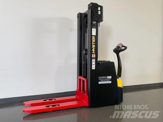 Hyster S1.6 Transpallet uomo a terra