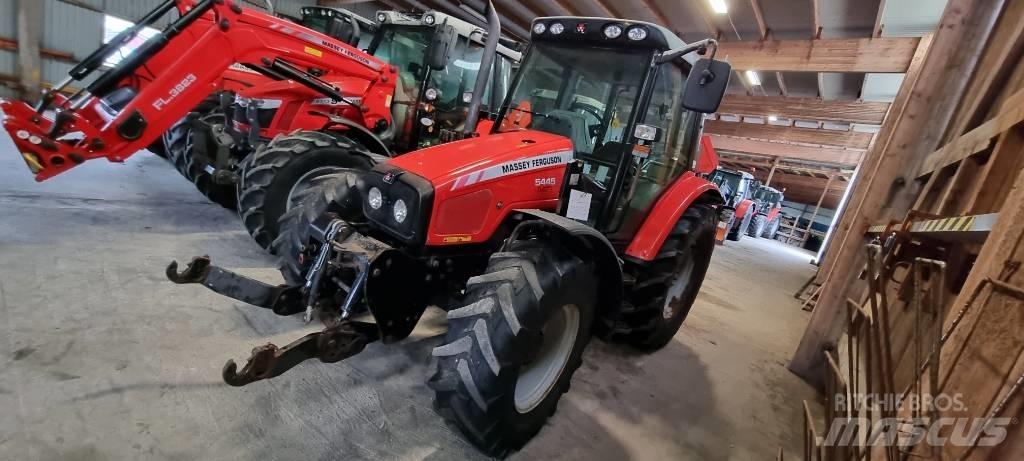 Massey Ferguson 5445 Trattori