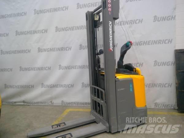 Jungheinrich ERC 212 Carelli stoccatori  automatici-usati