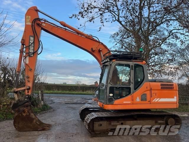 Doosan DX 140 LC Escavatori cingolati