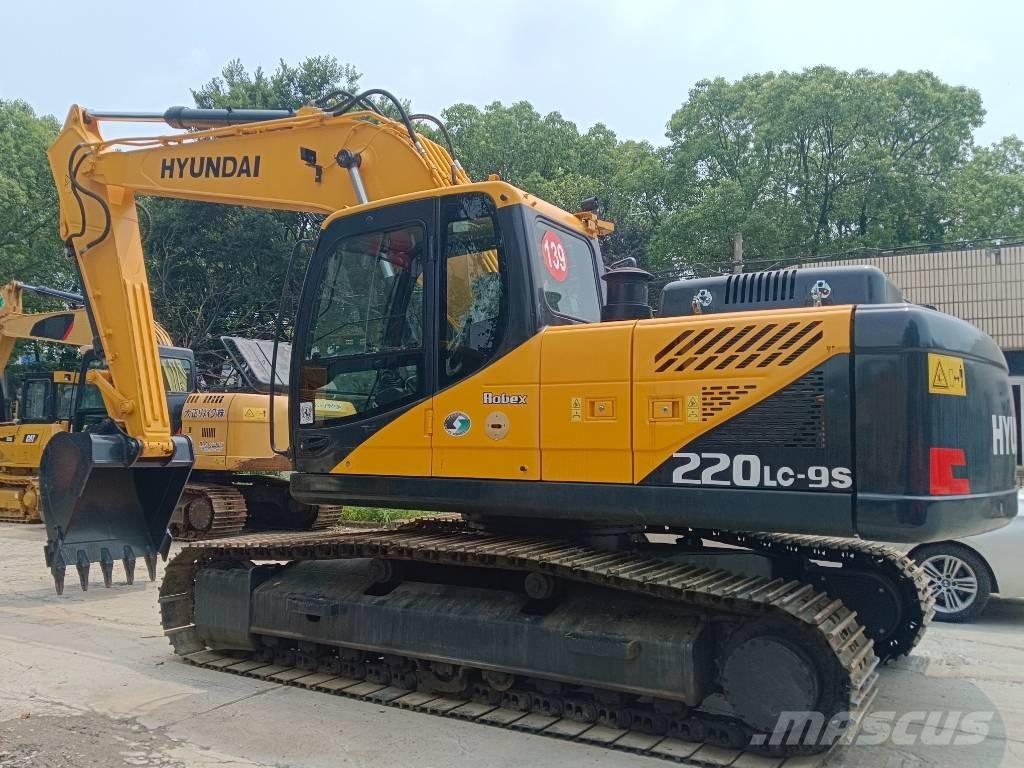 Hyundai R220LC-9S Escavatori cingolati