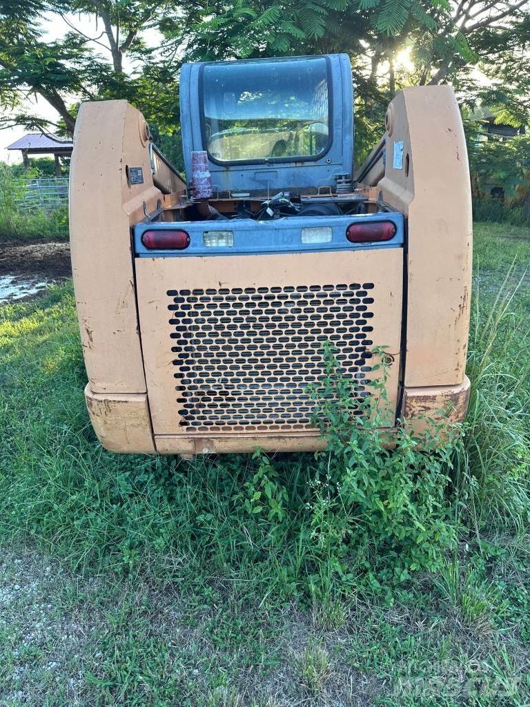 CASE SR 250 Mini Pale Gommate