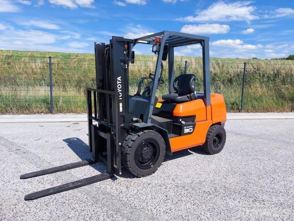 Toyota FDZN30 Carrelli elevatori diesel