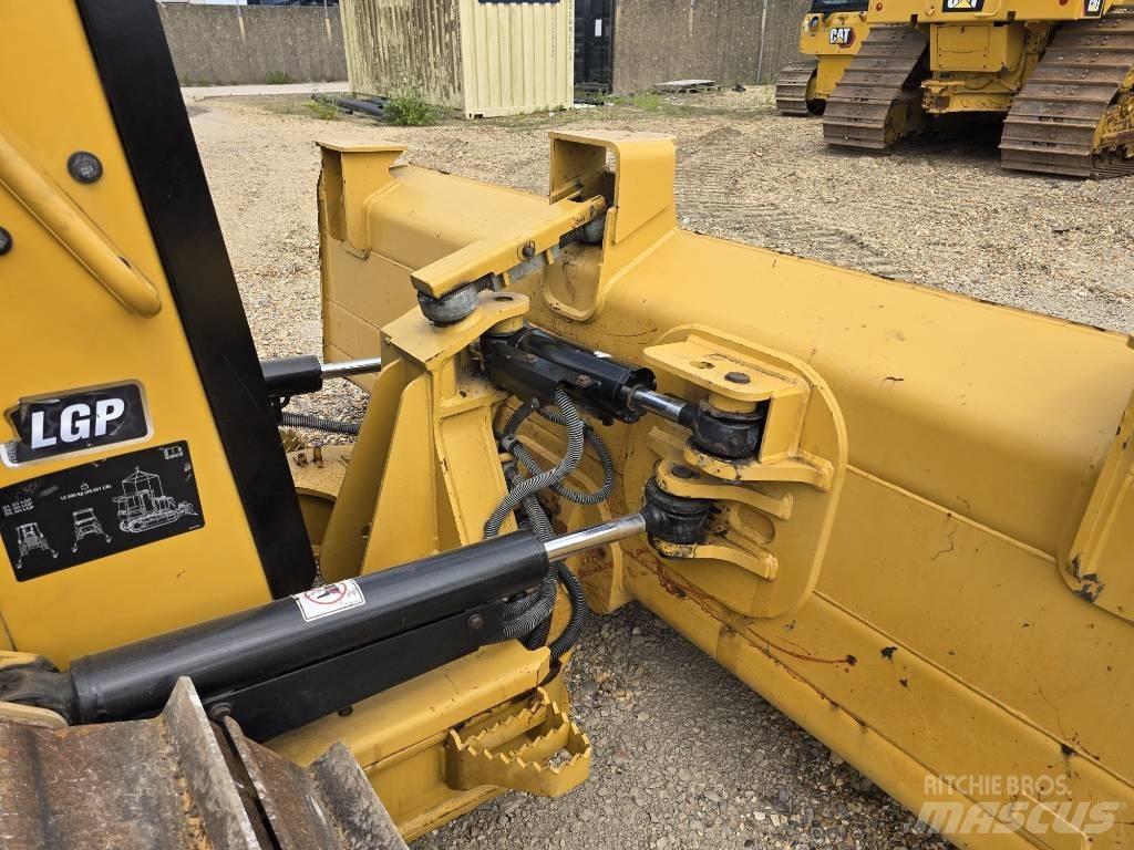 CAT D 3 LGP Dozer cingolati
