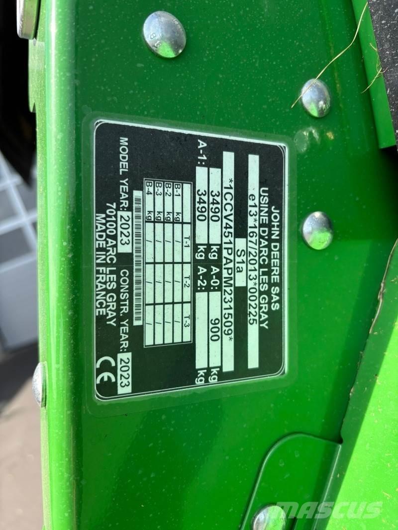 John Deere V451M Rotopresse