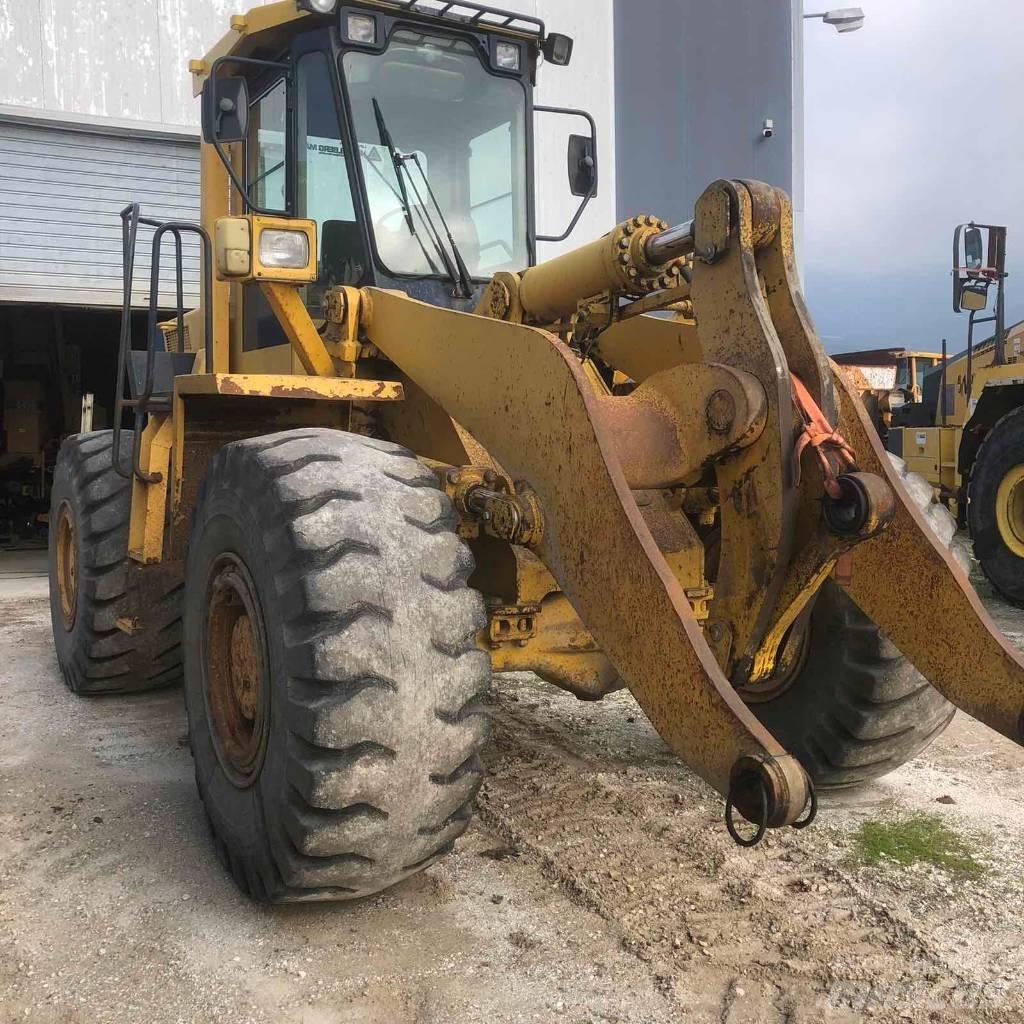 Komatsu WA 420-1H Pale gommate