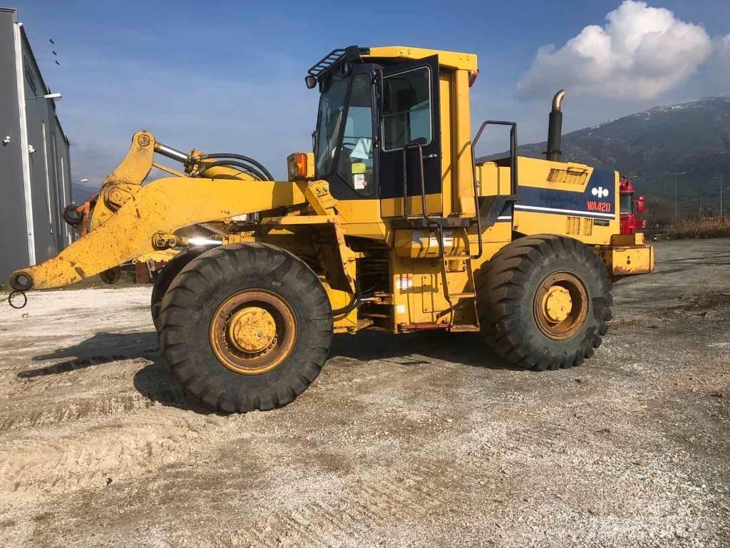 Komatsu WA 420-1H Pale gommate