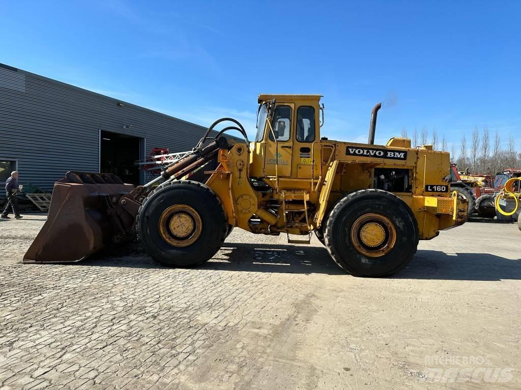 Volvo L160 Pale gommate